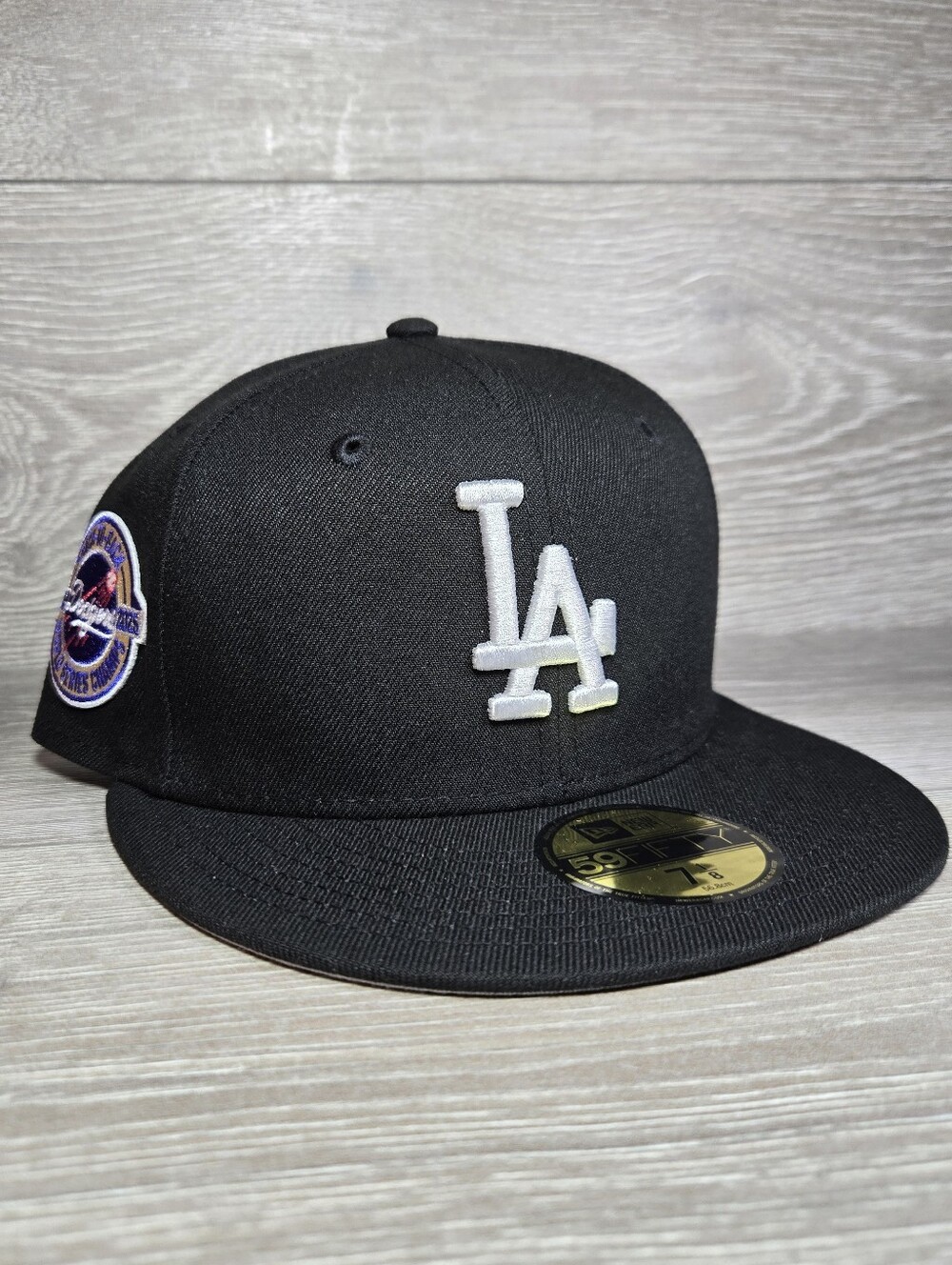LA Dodgers Back 2 Back World Champions New Era 59Fifty Fitted Hat Size 7 1/8 New